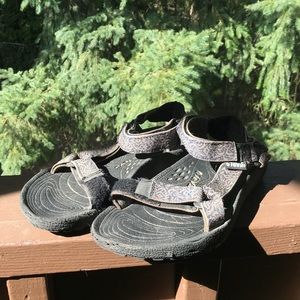 Teva sandals size 7.5 women’s